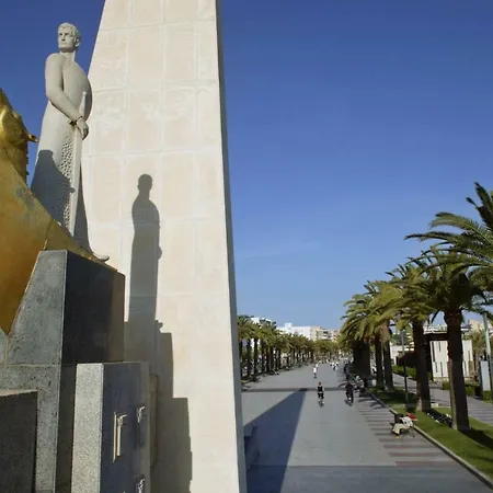 Sant Jordi Zeus Corner Salou