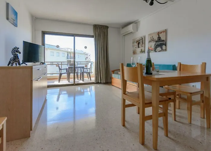 Sant Jordi Zeus Corner Apartmán *